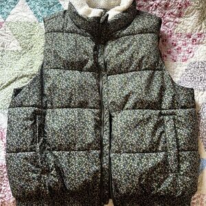 Universal Thread Floral Sherpa Vest